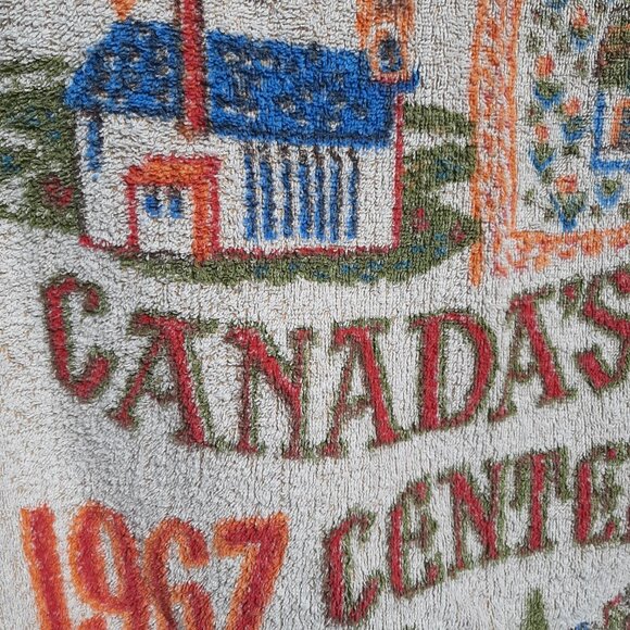 Rare Vtg 60's Cotton Bath Towel, Canada Centennial, 1867-1967 Canadiana 23"x40" - Picture 4 of 8